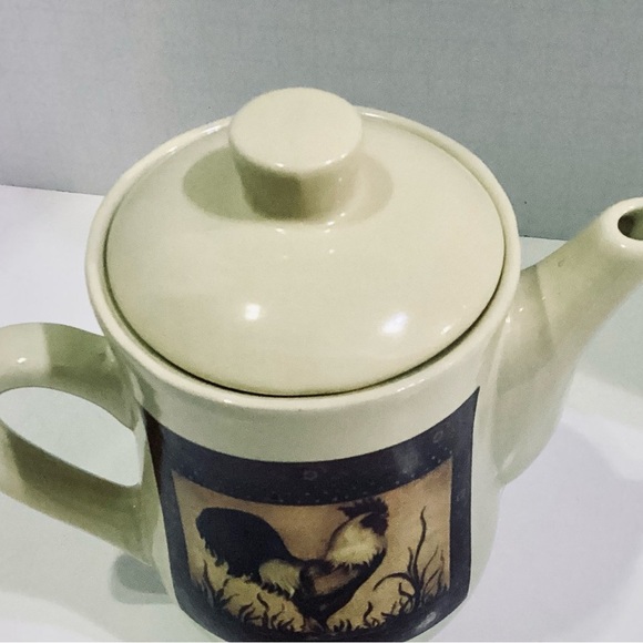 Vintage B.I. Co Teapot & Lid Beige w/Country Rooster Design Farmhouse Decor - Picture 5 of 6